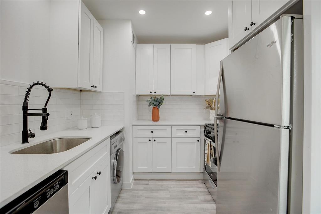 1200 E 52nd St in Austin, TX - Building Photo