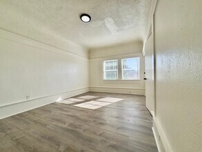 3641 West St, Unit 3641 in Oakland, CA - Foto de edificio - Building Photo