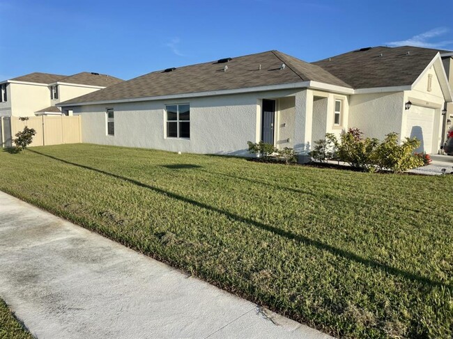 10250 Charlotte Dr. in Parrish, FL - Building Photo - Building Photo