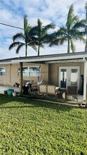 5571 47th Ave N in Kenneth City, FL - Building Photo - Building Photo