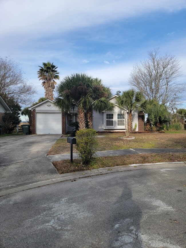 137 Marsh Edge Ln in Savannah, GA - Foto de edificio - Building Photo