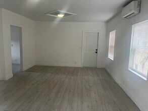 407 S Lakeside Dr in Lake Worth Beach, FL - Building Photo - Building Photo