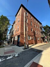 421 S 17th St, Unit 1 in Philadelphia, PA - Building Photo - Building Photo