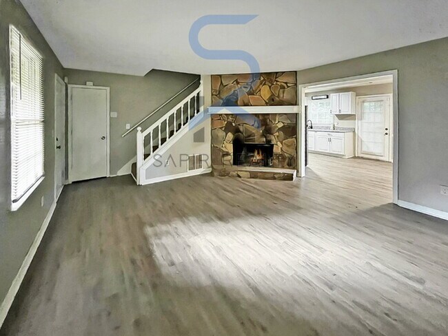 5341 Ridgemere Ct in Stone Mountain, GA - Building Photo - Building Photo