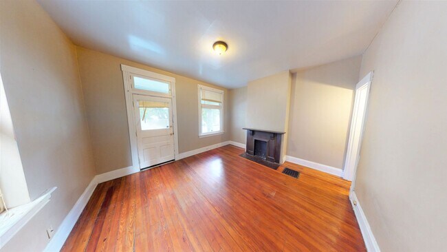 2359 Stratford Ave in Cincinnati, OH - Building Photo - Building Photo