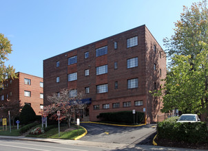 The Glenmont in Bethesda, MD - Building Photo - Building Photo