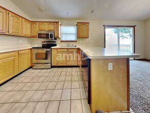 166 Stewart Way in Monroe, OH - Building Photo - Building Photo