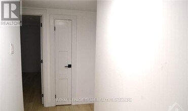 503 Athlone Ave in Ottawa, ON - Building Photo - Building Photo