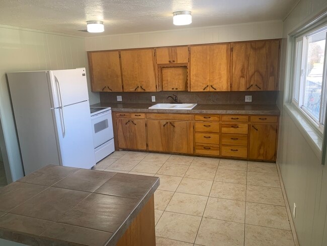 296 E 4th S, Unit 296