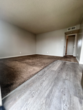 189 W Santa Ana Ave in Clovis, CA - Foto de edificio - Building Photo