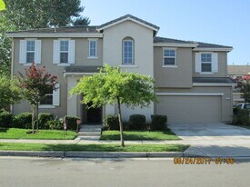 501 Candela Cir in Sacramento, CA - Building Photo