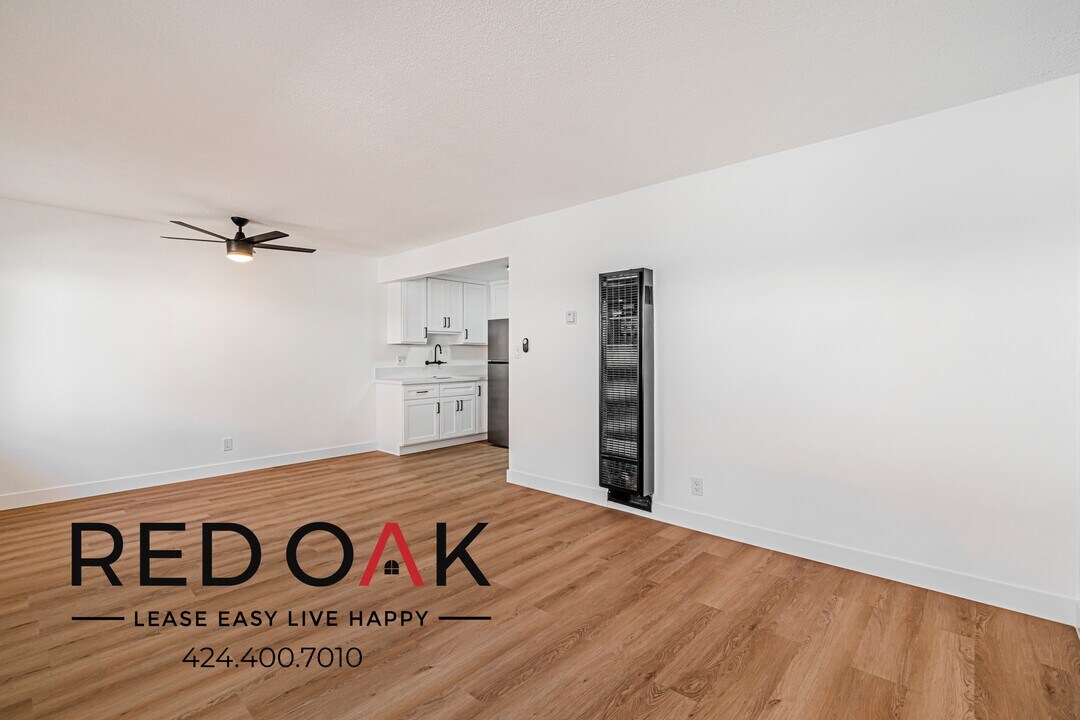 7375 Emily Ln in Downey, CA - Building Photo