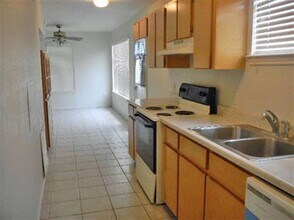 622 Lisa Dr in Del Rio, TX - Building Photo - Building Photo