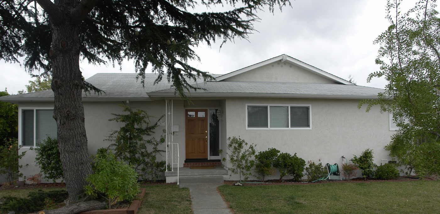 2391-2395 W Ave 136th in San Leandro, CA - Foto de edificio