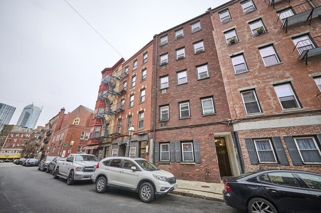 250 North St in Boston, MA - Building Photo - Building Photo