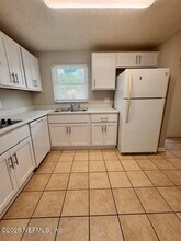 4124 Huntington Forest Blvd in Jacksonville, FL - Building Photo - Building Photo