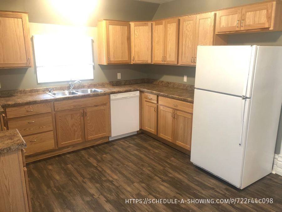 227 W Michigan St-Unit -2 in Marquette, MI - Building Photo