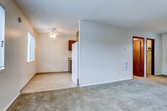 2663 SE 162nd Ave in Portland, OR - Building Photo - Building Photo