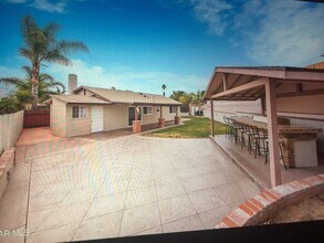 6487 Cornell Cir in Moorpark, CA - Building Photo - Building Photo