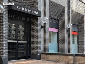235 E 67th St in New York, NY - Building Photo