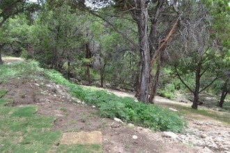 729 Canyon Bend in Canyon Lake, TX - Foto de edificio - Building Photo