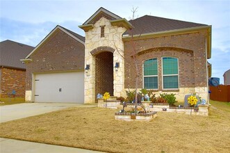 10117 Gray Barrel Dr in Krugerville, TX - Building Photo - Building Photo