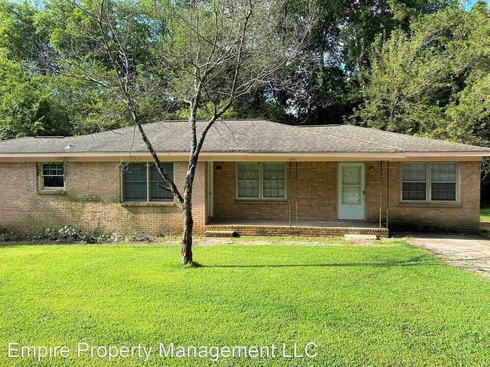 2721 Clayton Dr NW in Huntsville, AL - Building Photo