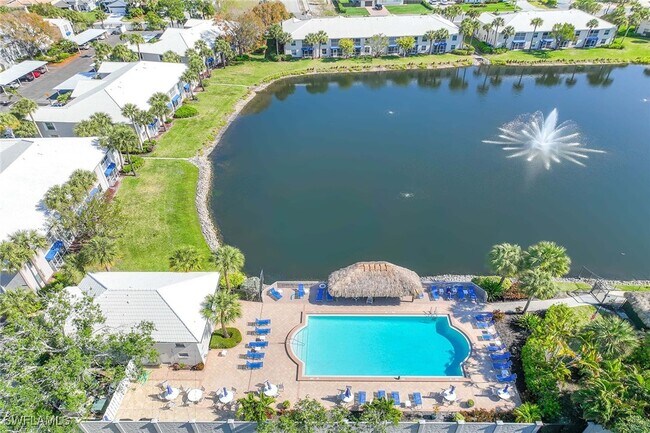 822 Gulf Pavillion Dr in Naples, FL - Building Photo - Building Photo