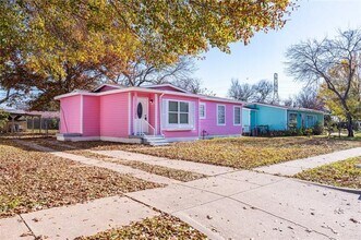 230 Michael Blvd in Hurst, TX - Building Photo - Building Photo