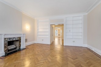 Townhouse Parlor Floor Duplex w/ 15' ceil's in New York, NY - Building Photo - Building Photo