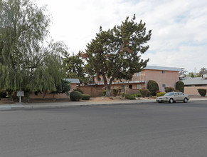 Old Town Apartments in Clovis, CA - Building Photo - Building Photo