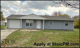 3303 Chief Tarkee Ct in Sidney, OH - Building Photo