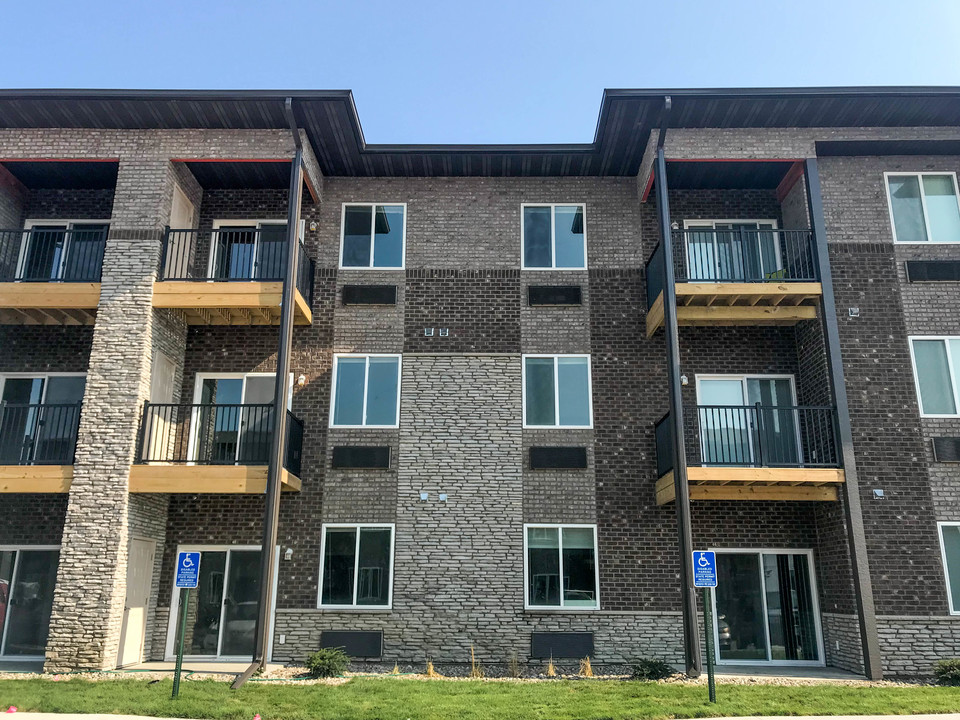 The Allure at 141 in Grimes, IA - Building Photo