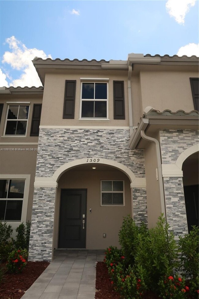 property at 1509 SE 27th Rd