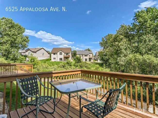 6525 Appaloosa Ave N