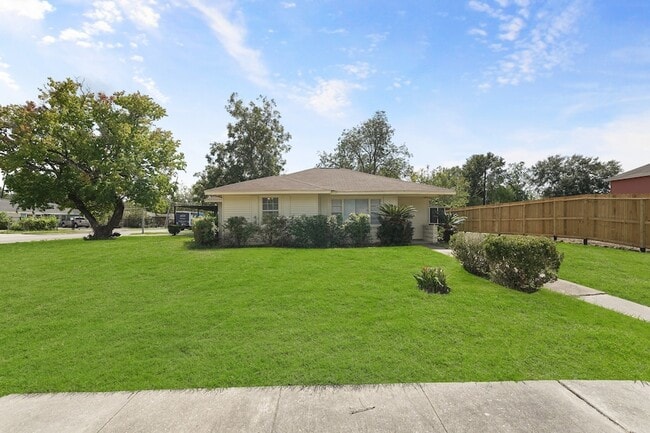 property at 5966 Doulton Dr