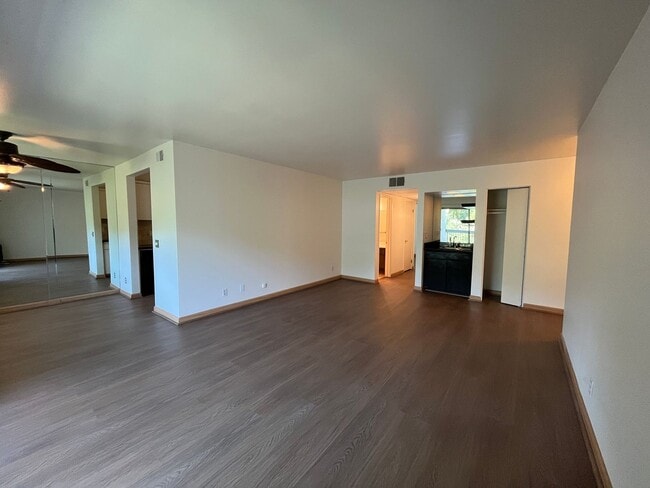 23633 Park Capri in Calabasas, CA - Building Photo - Building Photo