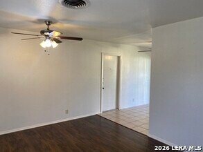 5211 Cinderella St in San Antonio, TX - Building Photo - Building Photo