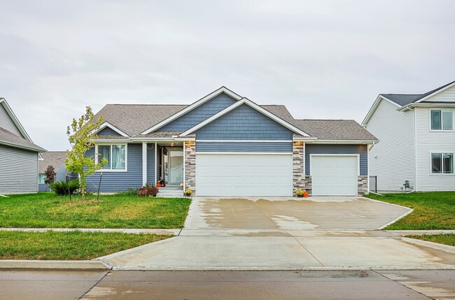 property at 1225 Cedar St