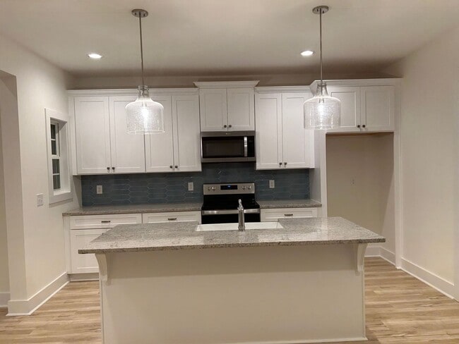 property at 1098 Burrow Cir