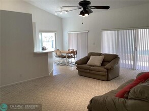 3900 Riverside Way in Delray Beach, FL - Building Photo - Building Photo