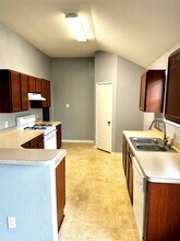 16763 N Blue Jay Dr in Conroe, TX - Building Photo - Building Photo