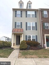 60 Deerbrook Dr in Charles Town, WV - Building Photo - Building Photo