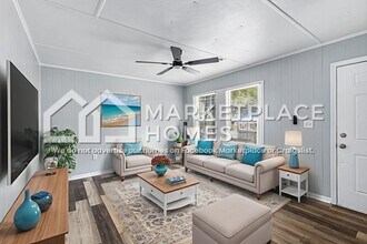 6636 Dorian Dr in Union City, GA - Building Photo - Building Photo