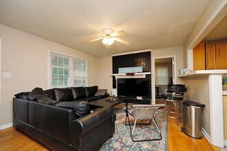 513 Cotton St in Chapel Hill, NC - Building Photo - Building Photo
