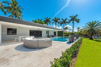 540 Reinante Ave in Coral Gables, FL - Building Photo - Building Photo