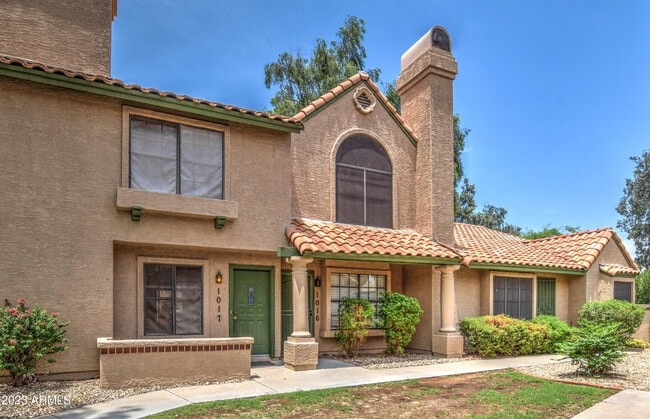 property at 4901 E Kelton Ln