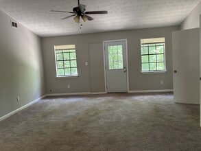 6548 King George Way in Morrow, GA - Building Photo - Building Photo