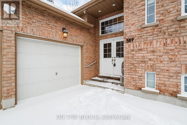 589 River Rd E in Wasaga Beach, ON - Building Photo - Building Photo