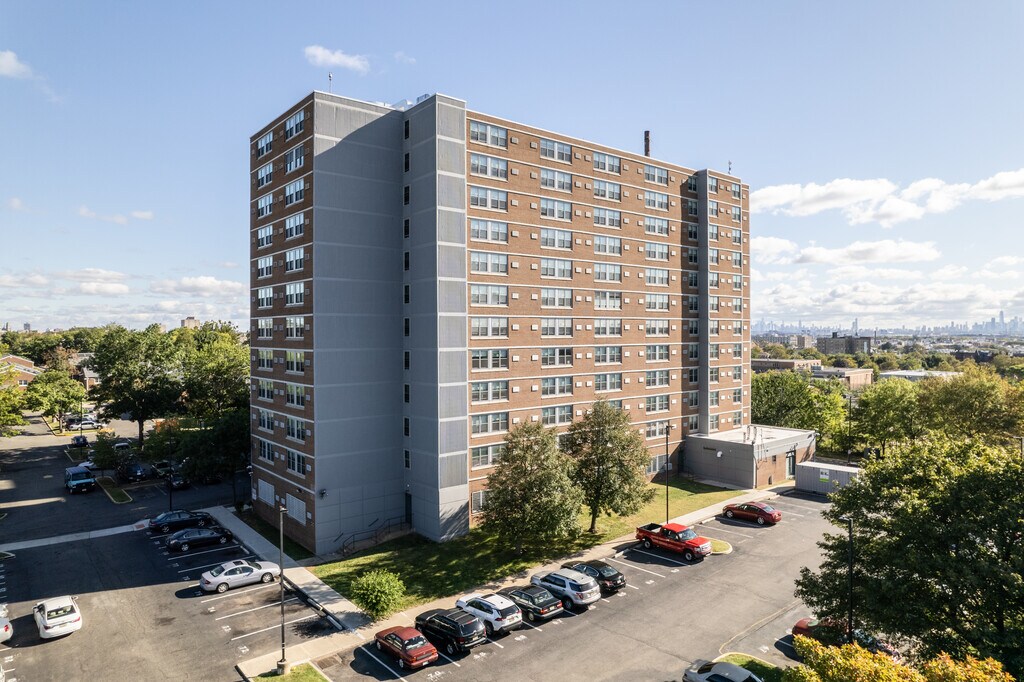 Grace West II Newark, NJ Apartments